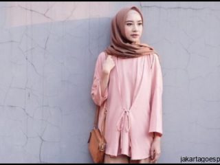 Menampilkan Keanggunan: Padanan Jilbab yang Tepat untuk Baju Pink Fanta Anda
